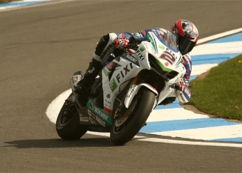 Camier's season best at Donington WSB 