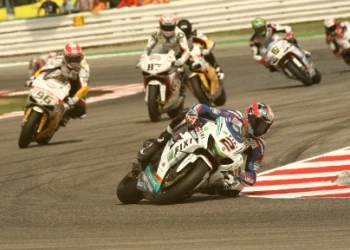 Top-10 para Camier en la primera carrera de Misano