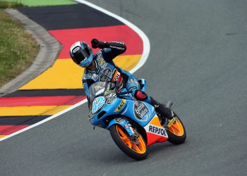 &Aacute;lex Rins shrewdly imposed