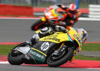 Vi&ntilde;ales gets his fifth podium of the season after a spectacular performance at Silverstone