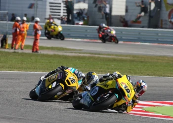 Vi&ntilde;ales is left off the podium at the San Marino Grand Prix