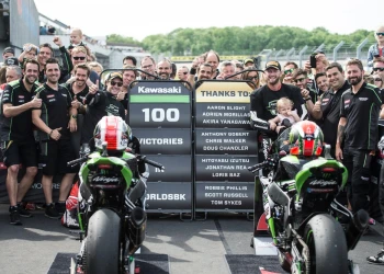 HISTORIC 100 WORLDSBK RACE WINS FOR KAWASAKI