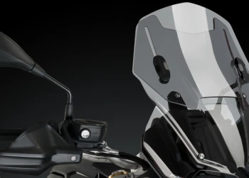 Puig presenta il suo nuovo parabrezza regolabile per BMW