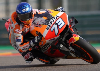 Marquez falls in Aragon