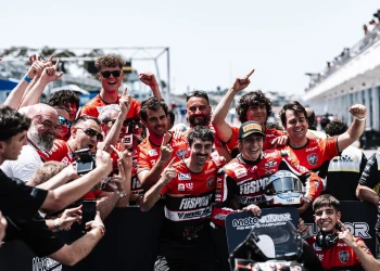 MISANO I ESTORIL SOMRIUEN EN UN CAP DE SETMANA DE PODIS