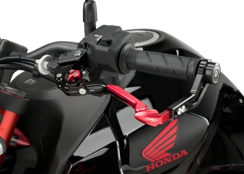 Protection du levier d'embrayage