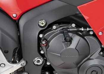 Engine Oil Plug Track