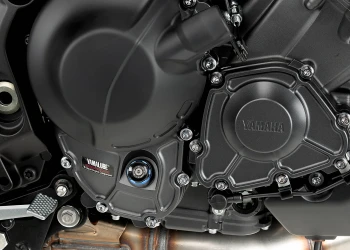 Engine Oil Plug Track