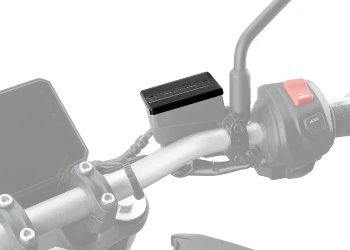 Protezione tappo serbatoio fuido freno anteriore