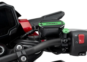 Protezione tappo serbatoio fuido freno anteriore