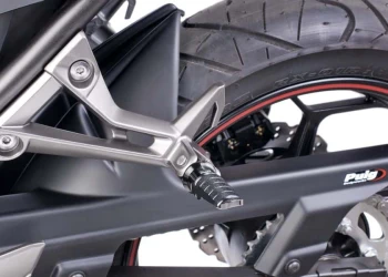 Poggiapiedi modello Racing