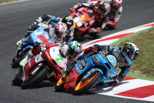Rins and Marquez fight back for victory