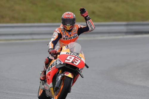 Marquez takes crucial podium finish to extend Championship advantage, Pedrosa 12th