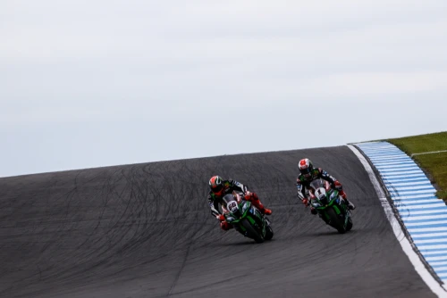 FIRST WIN OF THE YEAR FOR SYKES