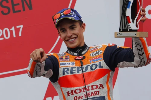 Marc Márquez se anota un decisivo podio en Assen. Dura carrera para Pedrosa