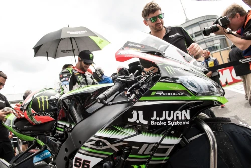 PODIUM FINISHES FOR REA AND SYKES