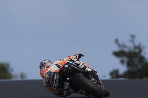 Brilliant Marc Marquez takes fourth consecutive Phillip Island pole position