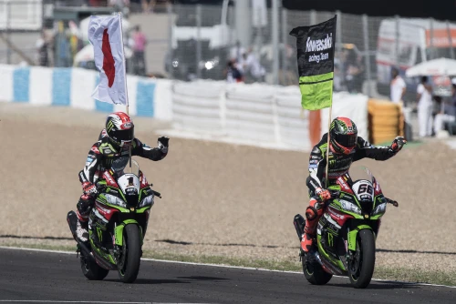 Rea wins as Kawasaki takes Manufacturers' Championship
