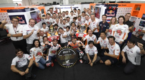 Dani Pedrosa scores great win in Valencia, Marc Marquez 2017 WORLD CHAMPION