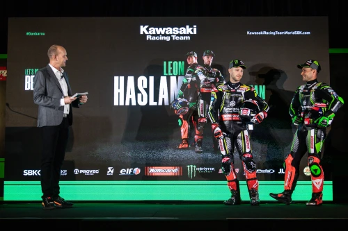 Il team Kawasaki Racing presenta in Australia