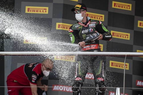 The Kawasaki Racing Team returns at its 100%