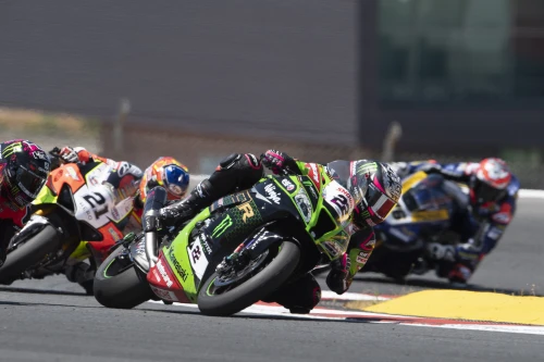 Triplet pour le Kawasaki Racing Team 
