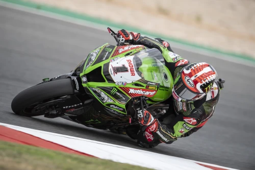 Triplet pour le Kawasaki Racing Team 