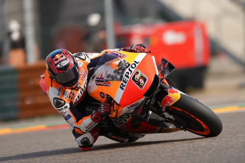 Marquez falls in Aragon