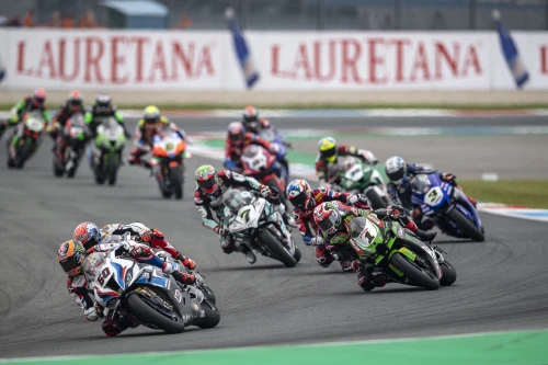 Triple winnings Rea at Assen