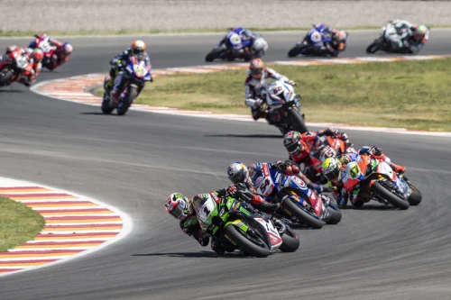 Podiums keep Rea alive in the championship