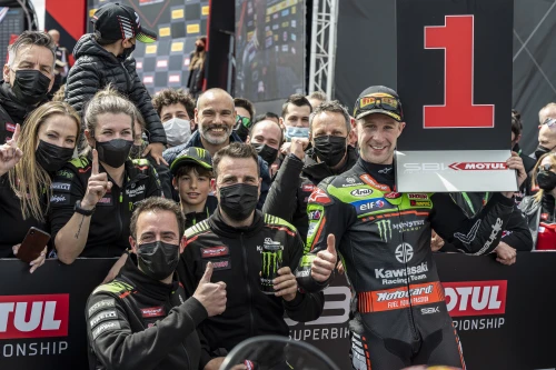 A victory and two podiums for Rea in Aragon