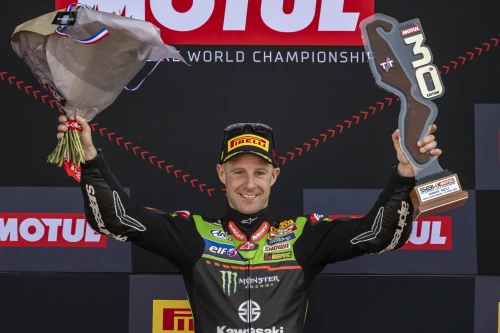 Rea adds a new record with Kawasaki