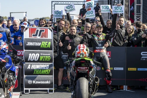 Rea adds a new record with Kawasaki