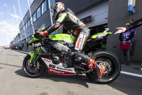 Rea adds a new record with Kawasaki