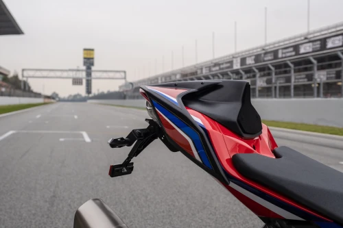 Nueva gama de colines para motos deportivas