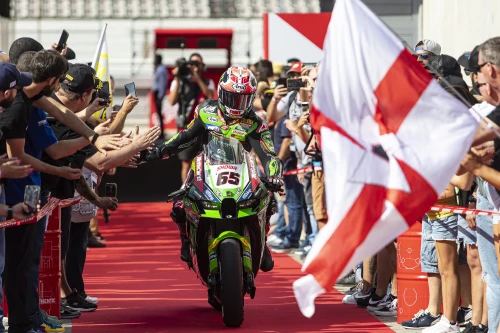 Podiums for Rea in Portugal