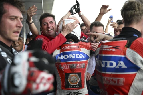 TEAM LAGLISSE SHINES IN THEIR FIRST WEEKEND OF THE ESBK