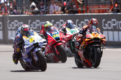 JOAN MIR LIDERA EL RENACER DE HONDA EN ARAGÓN
