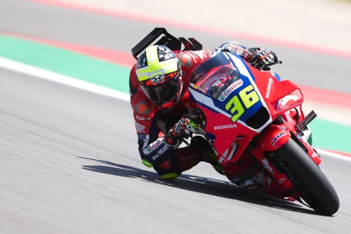 JOAN MIR LIDERA EL RENACER DE HONDA EN ARAGÓN