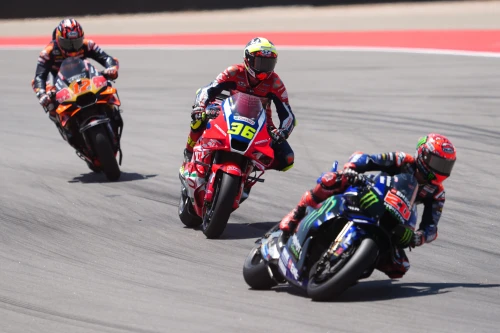 JOAN MIR LIDERA EL RENACER DE HONDA EN ARAGÓN