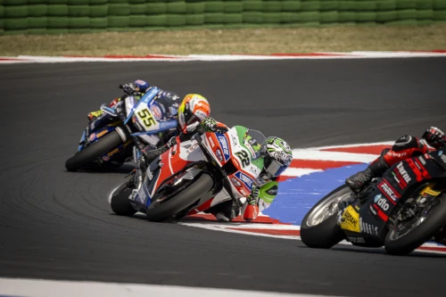 PODIS PER A BASSANI I LOWES EN UN MISANO BRILLANT