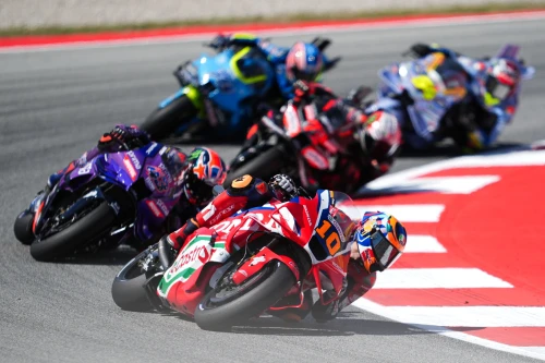 Trois podiums pour Alex Lowes à Magny-Cours avec le nouveau projet Bimota