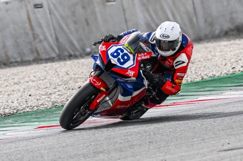  Excellent début d’Archie McDonald avec le Team Laglisse au Championnat d’Europe de Stock