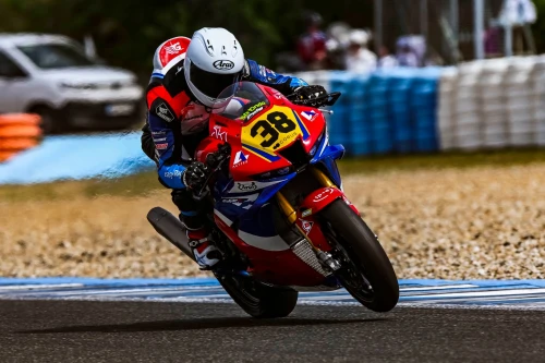 ZURÜCK AUF DER STRECKE