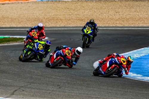 ZURÜCK AUF DER STRECKE