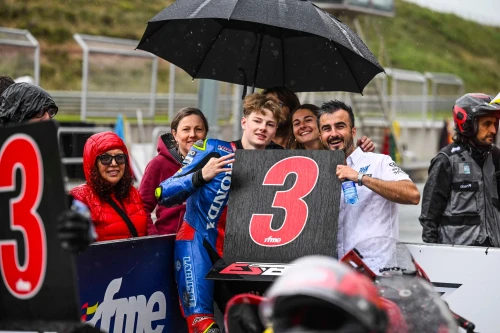 CAP DE SETMANA BRILLANT PER AL TEAM HONDA LAGLISSE A L’ESBK DE NAVARRA