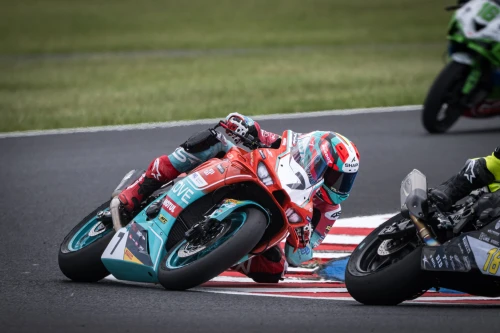 NUOVA FORMAZIONE NEL MONDIALE SPORTBIKE 2026